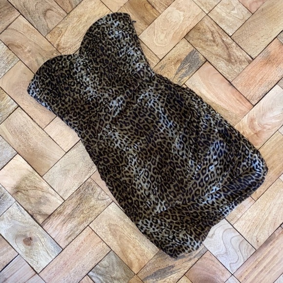 SOLD - BCBG MaxAzria Winnie Leopard Print Dress - Picture 3 of 14